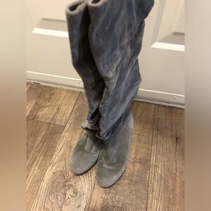 Stylish Women's Gray Jeans